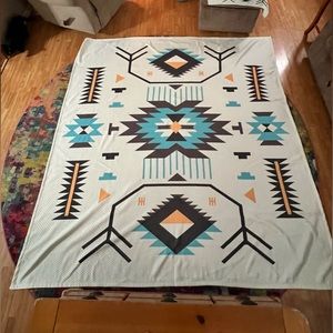 Queen size Ambesonne Southwestern Bedspread and pillow shams